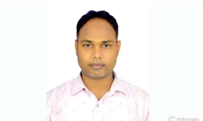 গোদাগাড়ী ভূমি অফিসের পিয়নের বিরুদ্ধে পুকুর ইজারা বাণিজ্যের অভিযোগ