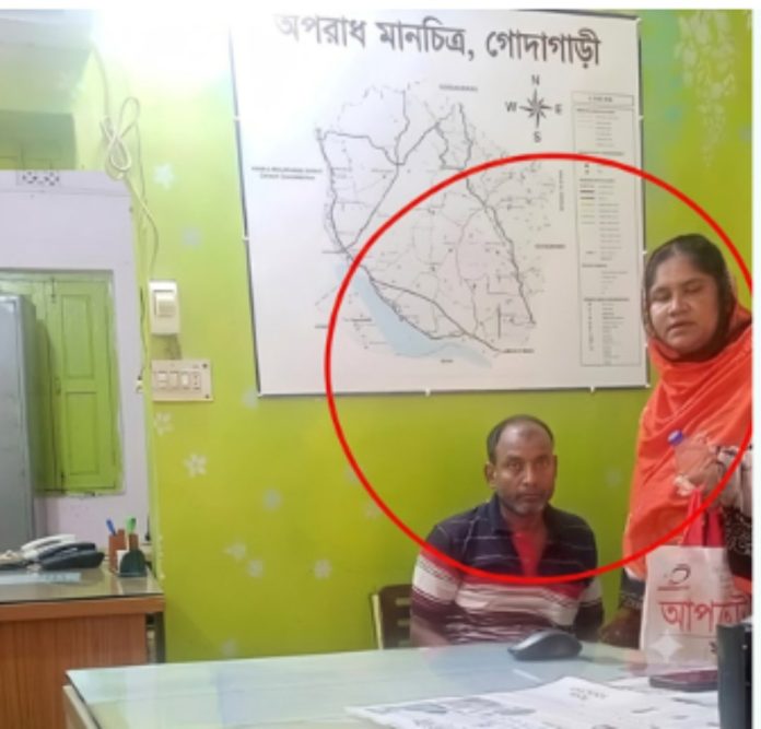 গোদাগাড়ীতে মাদকবিরোধী অভিযান নিয়ে প্রশ্ন: সাজাপ্রাপ্ত আসামির থানায় যাতায়াত ঘিরে সমালোচনা