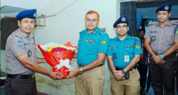 রাজপাড়া থানা পরিদর্শন করেন আরএমপি কমিশনার ফয়েজুল কবির