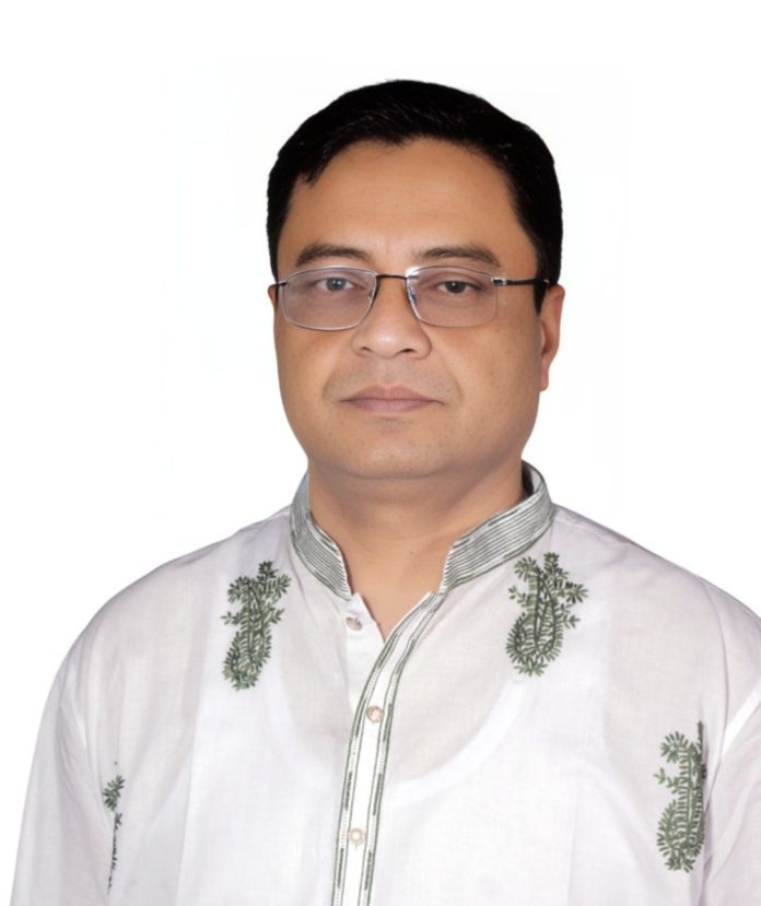 কৃতী শিক্ষার্থীদের অভিনন্দন জানালেন সাবেক মেয়র শামসুর রহমান মিন্টু