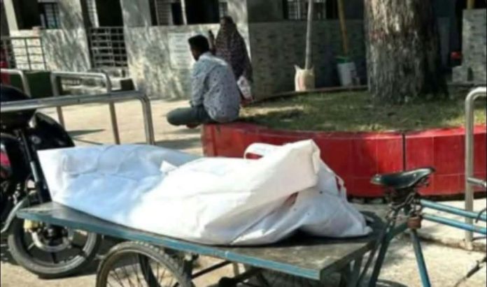 রাজশাহীতে প্রধানমন্ত্রীর জনসভাস্থলের কাছে পুকুরে গলিত মরদেহ উদ্ধার